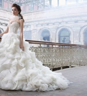 Самые красивые свадебные платья в этом сезоне