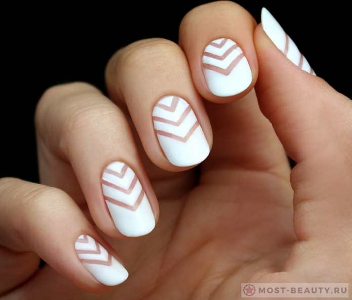 Очень красивый дизайн ногтей: Белый