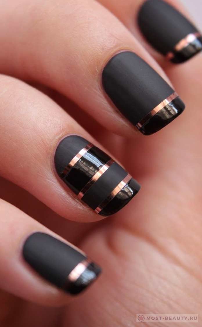 Очень красивый дизайн ногтей: Чёрный
