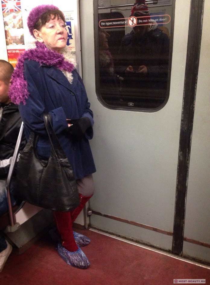 Более 100 убойных фото модниц в метро: Королева метро