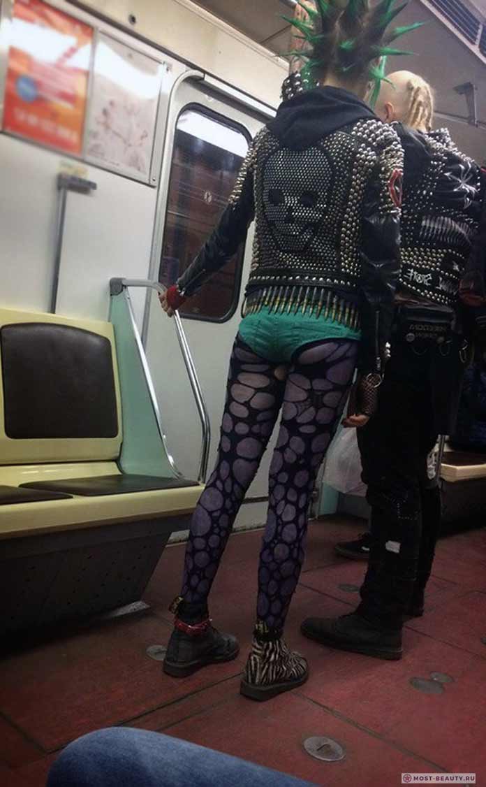 фото модниц в метро: Панки в метро