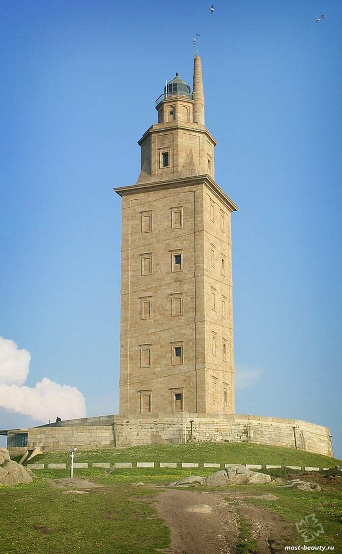 Маяк «Башня Геркулеса»
