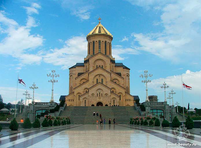 самые высокие православные храмы
