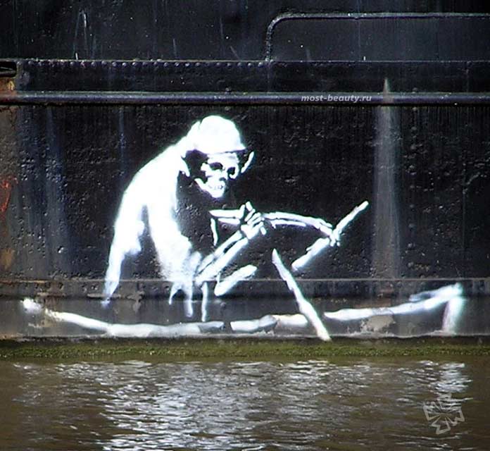 граффити Бэнкси - Смерто на лодке. CC0