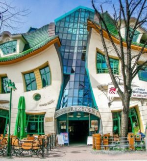 16 самых необычных городских зданий