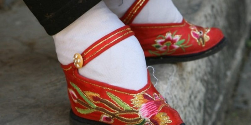 Туфли Лотос, Китай