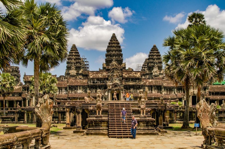 Гигантский храмовый комплекс в Ангкоре, Камбоджа