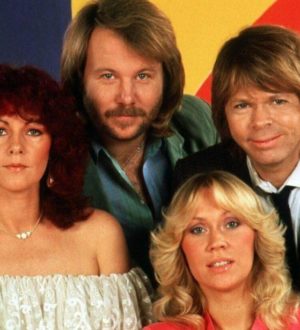 ТОП-8 самых популярных зарубежных музыкальных групп 80-90 годов