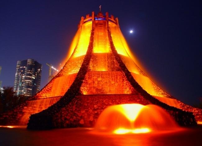 ОАЭ, Джеддах, эмират Абу-Даби: фонтан-вулкан