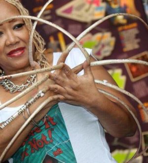 Люди с самыми длинными ногтями в истории